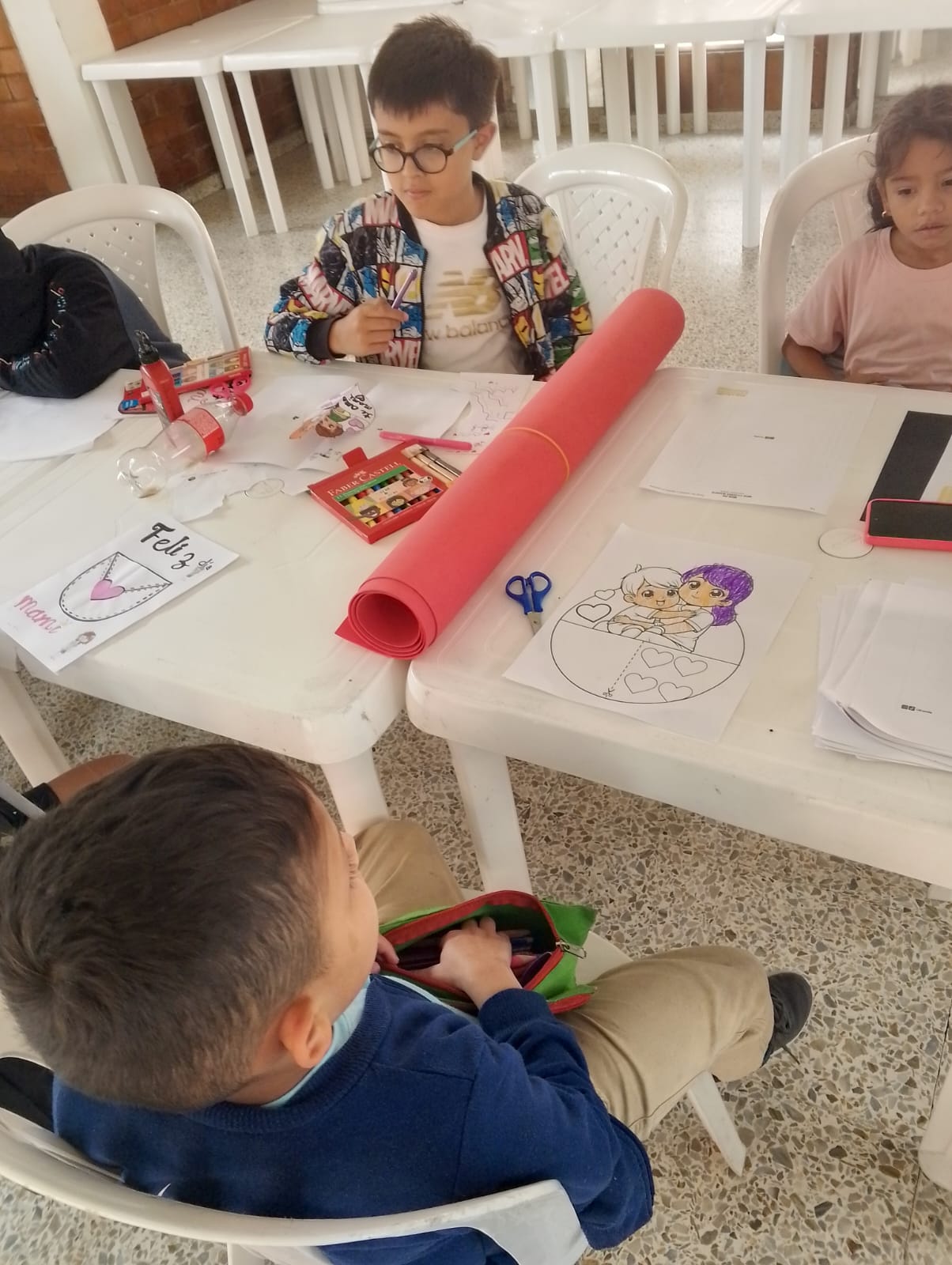 Taller de arte - Dibujo para mamá
